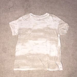 White and brown T-shirt
